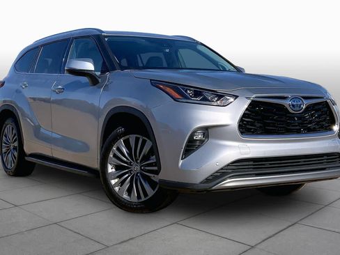 Used 2020 Toyota Highlander Platinum AWD/4WD image 6