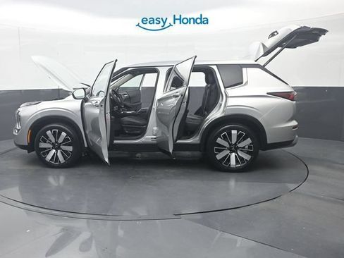 Used 2025 Mitsubishi Outlander SE AWD/4WD image 38