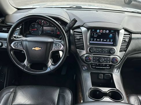 Used 2018 Chevrolet Suburban LT AWD/4WD image 12