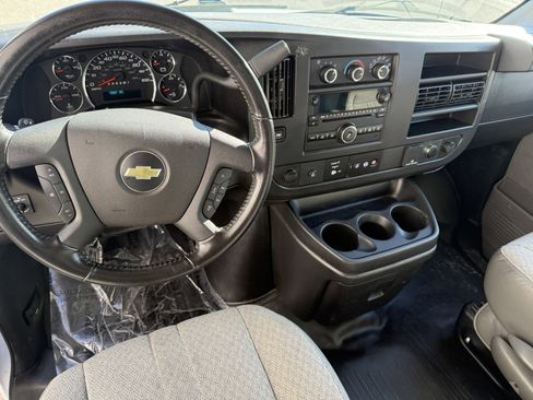 Used 2021 Chevrolet Express 3500 w/ Power Convenience Package image 17