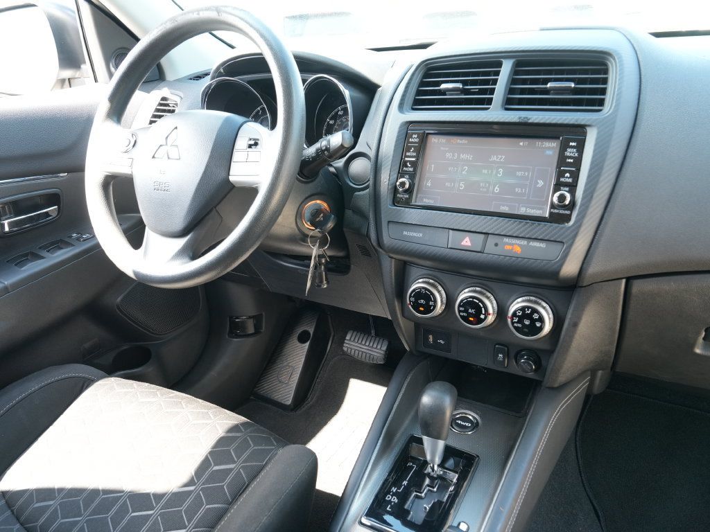 Used 2023 Mitsubishi Outlander Sport AWD image 16
