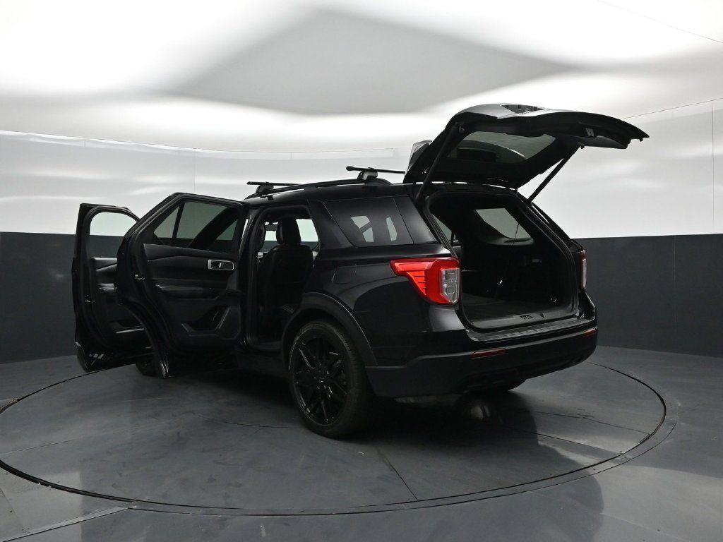 Used 2020 Ford Explorer XLT RWD image 29