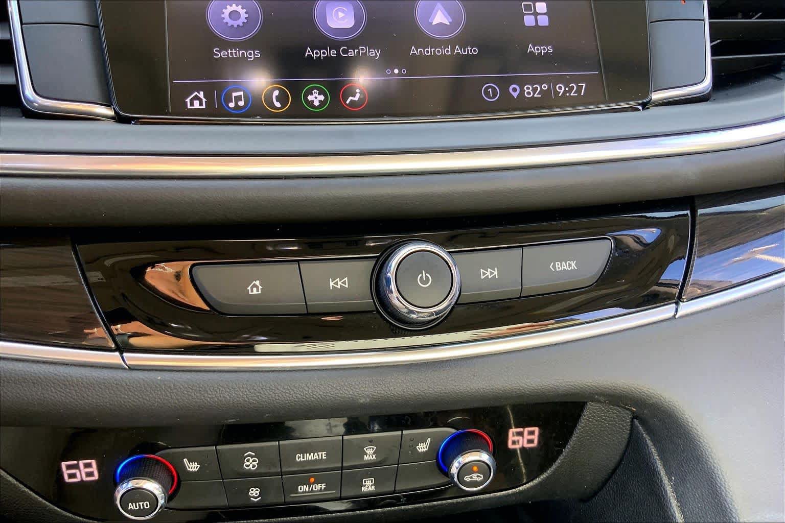 Used 2020 Buick Enclave Essence FWD image 32