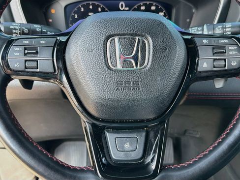 Used 2025 Honda Pilot Black Edition image 22