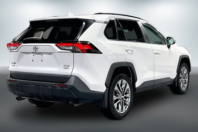 Used 2023 Toyota RAV4 XLE Premium AWD/4WD image 8