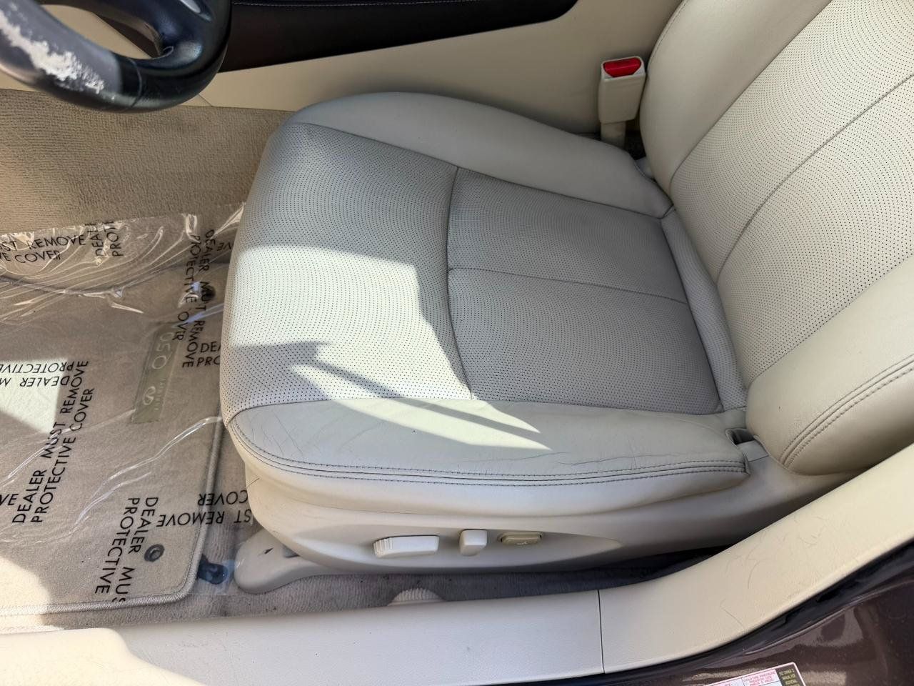 Used 2014 INFINITI Q50 Premium w/ Technology Package RWD image 26
