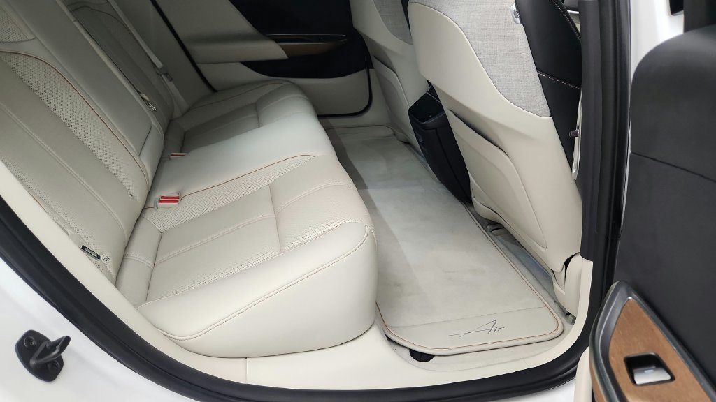 Used 2022 Lucid Air Grand Touring AWD/4WD image 46