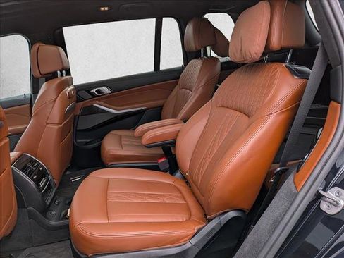 Used 2024 BMW X7 M60i w/ Executive Package image 17