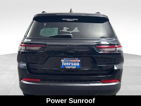 Used 2024 Jeep Grand Cherokee L Altitude AWD/4WD image 10