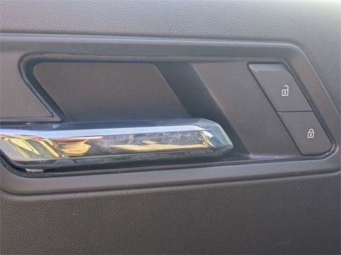 Used 2025 GMC Canyon AT4 image 13