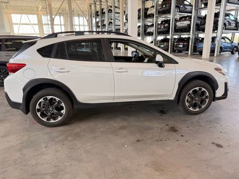Used 2023 Subaru Crosstrek 2.0i Premium AWD/4WD image 2
