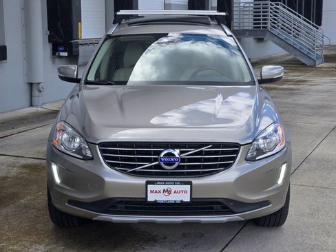 Used 2016 Volvo XC60 T5 Premier w/ Proximity Package AWD/4WD image 3