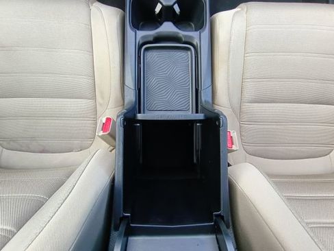 Used 2018 Honda CR-V EX image 35