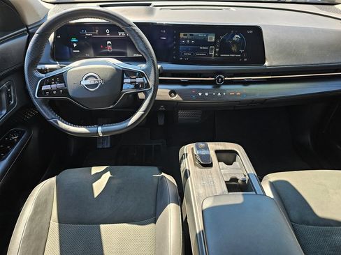 Used 2024 Nissan Ariya AWD image 17