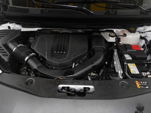 Used 2025 Buick Enclave Avenir image 35