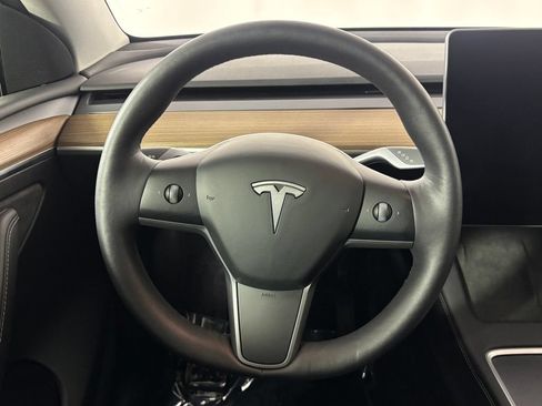 Used 2023 Tesla Model Y Long Range AWD/4WD image 15