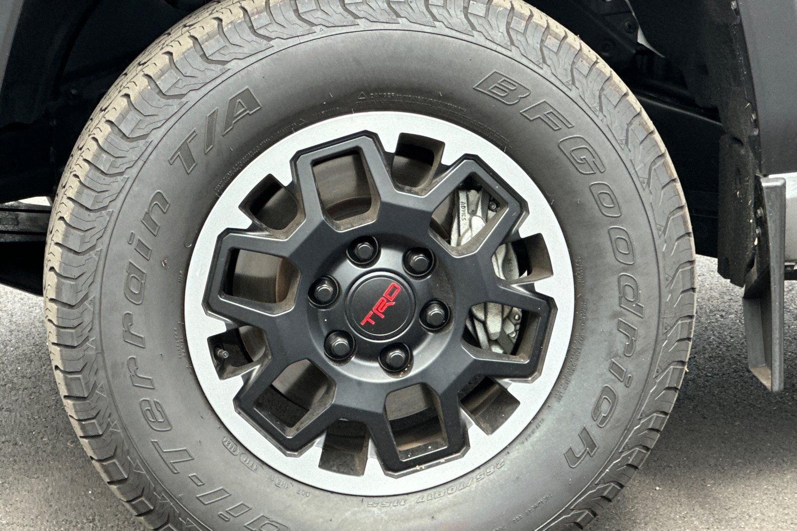 Used 2024 Toyota Tacoma TRD Off-Road w/ TRD Off Road Upgrade Package AWD/4WD image 33