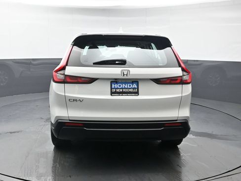 Used 2023 Honda CR-V LX image 5