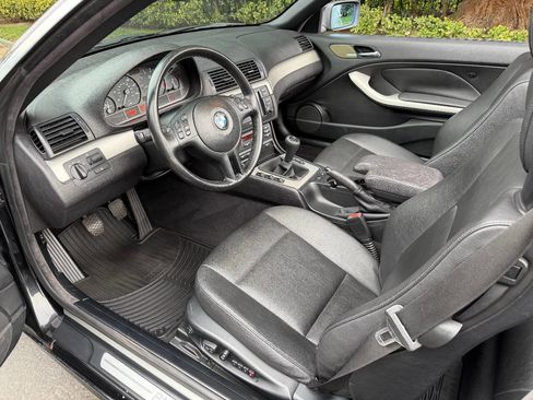 Used 2005 BMW 325Ci Convertible image 19