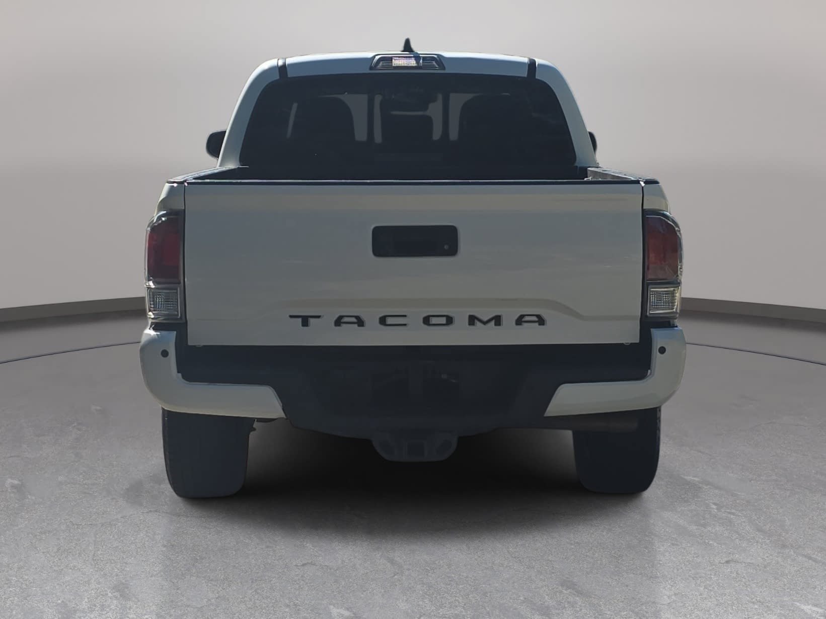 Used 2020 Toyota Tacoma TRD Sport w/ TRD Premium Sport Package AWD/4WD image 6