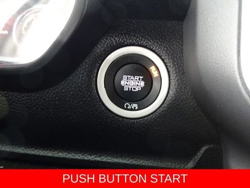 Certified 2022 RAM 1500 Big Horn AWD/4WD image 9