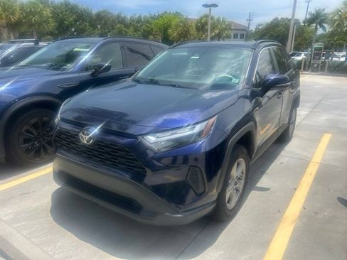 Used 2023 Toyota RAV4 XLE w/ Convenience Package FWD image 1