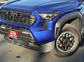 New 2025 Toyota Tacoma TRD Off-Road AWD/4WD video 3