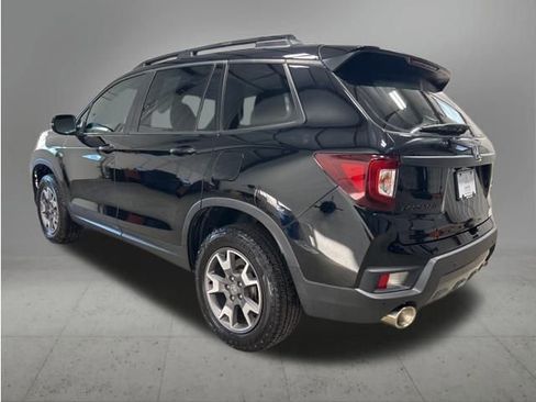 Used 2022 Honda Passport TrailSport image 11