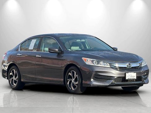 Used 2016 Honda Accord LX image 9