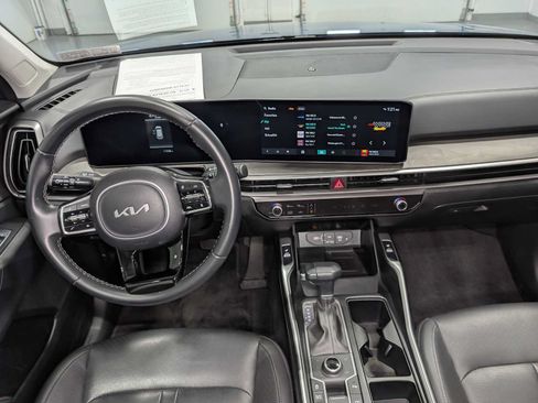Certified 2025 Kia Sorento X-Line EX AWD/4WD image 18