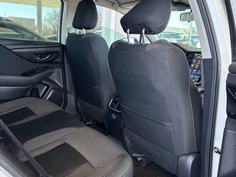 Used 2023 Subaru Outback Premium image 19