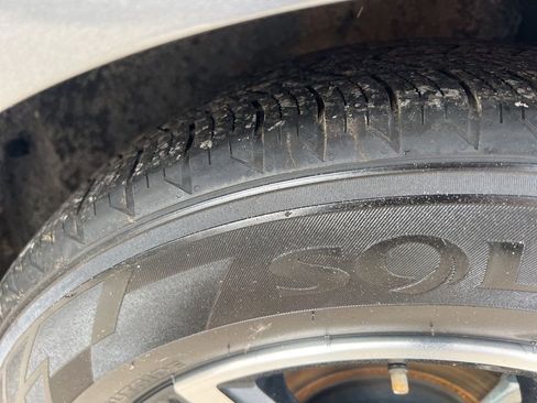 Certified 2024 Nissan Sentra SV image 38