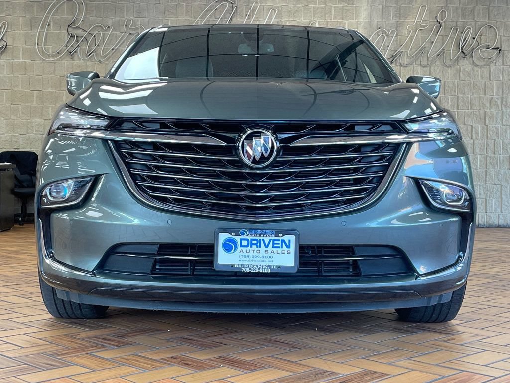 Used 2023 Buick Enclave Essence AWD/4WD image 3