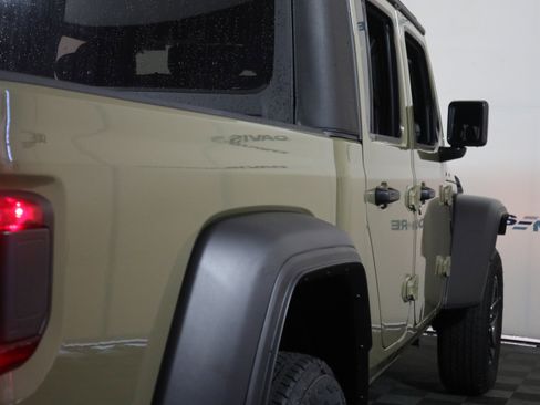 New 2026 Jeep Gladiator Sport image 5