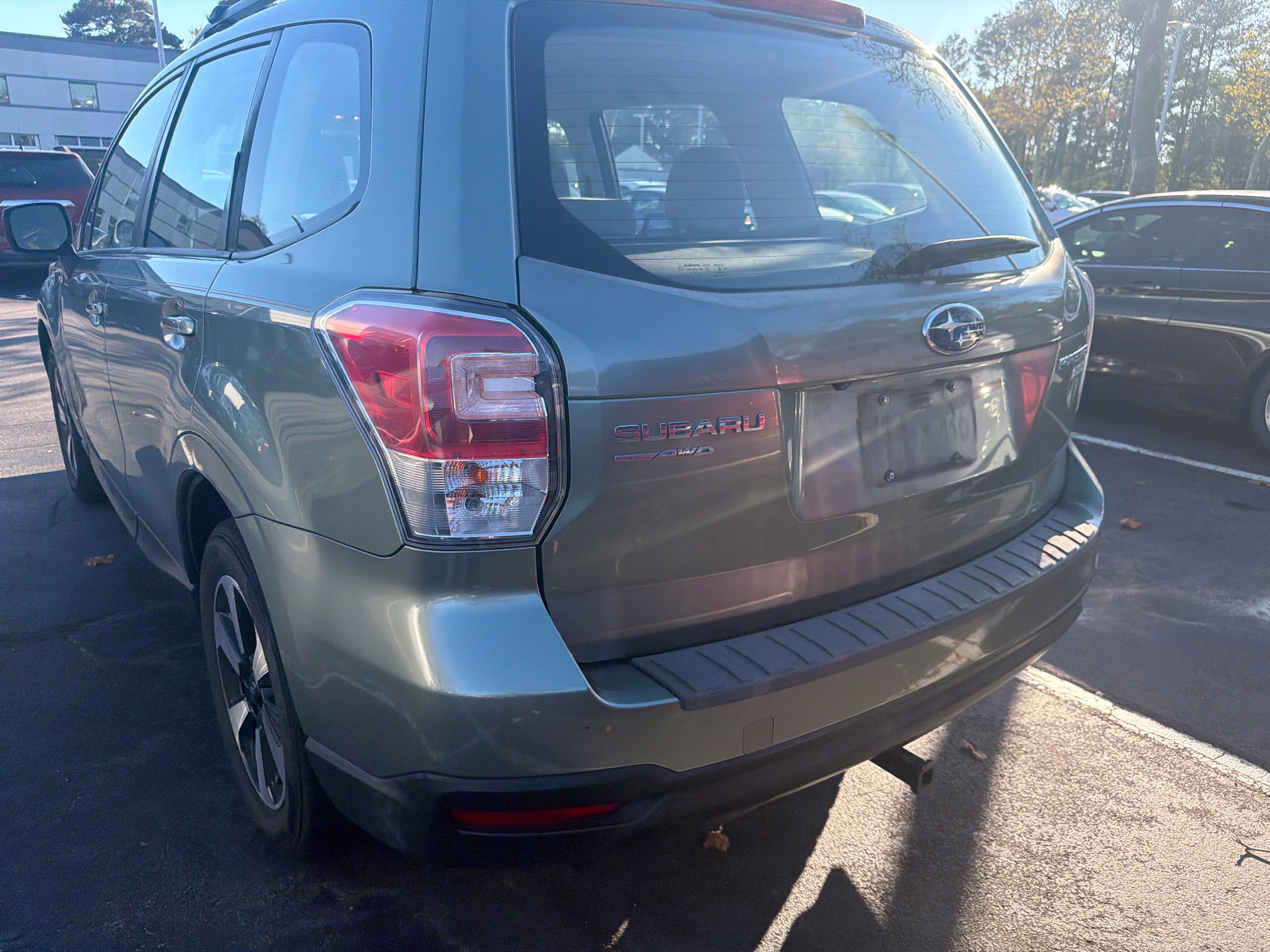 Used 2017 Subaru Forester 2.5i w/ Alloy Wheel Package AWD/4WD image 8