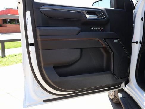 Used 2022 GMC Sierra 1500 AT4 w/ AT4 Premium Package AWD/4WD image 50