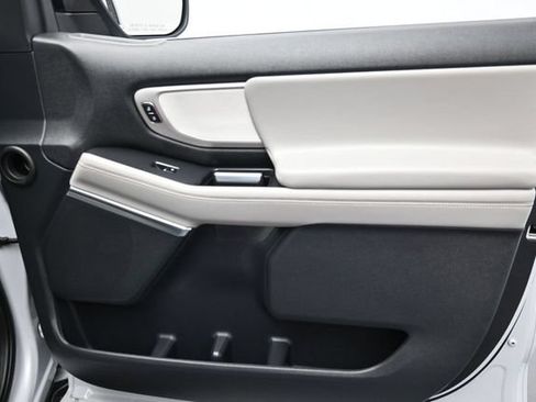 Certified 2025 Ford Expedition Active AWD/4WD image 35