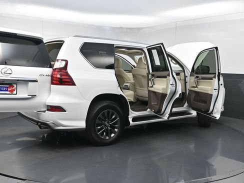 Used 2019 Lexus GX 460 Luxury AWD/4WD image 42