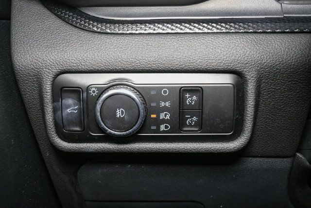 Used 2023 Ford Explorer ST-Line AWD/4WD image 36