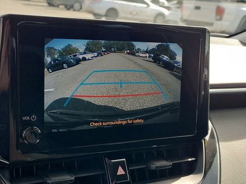 Used 2023 Toyota Corolla LE image 26