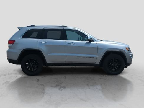 Used 2021 Jeep Grand Cherokee Limited AWD/4WD image 9