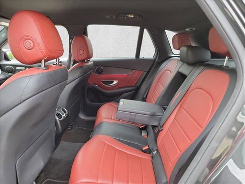Used 2022 Mercedes-Benz GLC 300 image 11