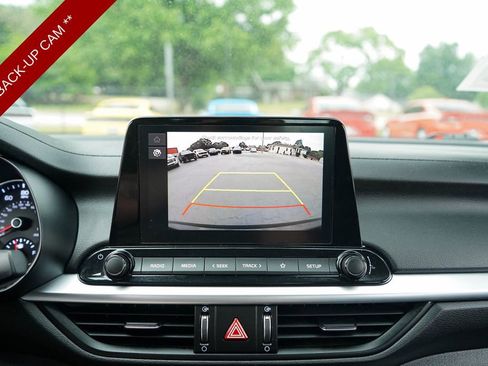 Used 2024 Kia Forte LX FWD image 10