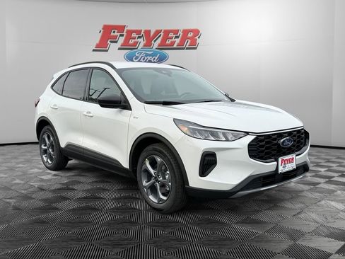 New 2026 Ford Escape ST-Line w/ Cold Weather Package image 3