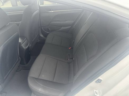 Used 2019 Hyundai Elantra SE w/ Cargo Package image 11