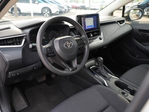 Used 2023 Toyota Corolla LE FWD image 13