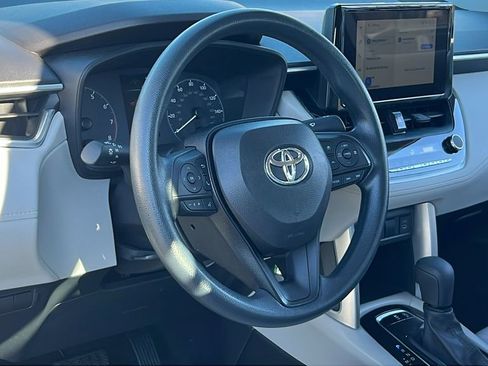 Used 2024 Toyota Corolla Cross L image 20