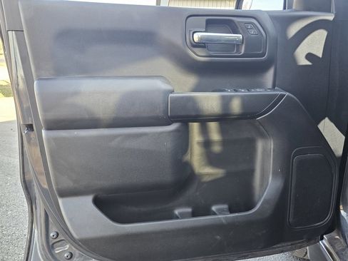 Used 2021 Chevrolet Silverado 1500 Custom w/ LPO, Dark Essentials Package image 15