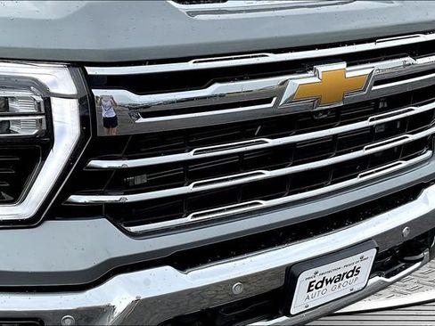 Used 2024 Chevrolet Silverado 2500 LTZ w/ LTZ Plus Package AWD/4WD image 34