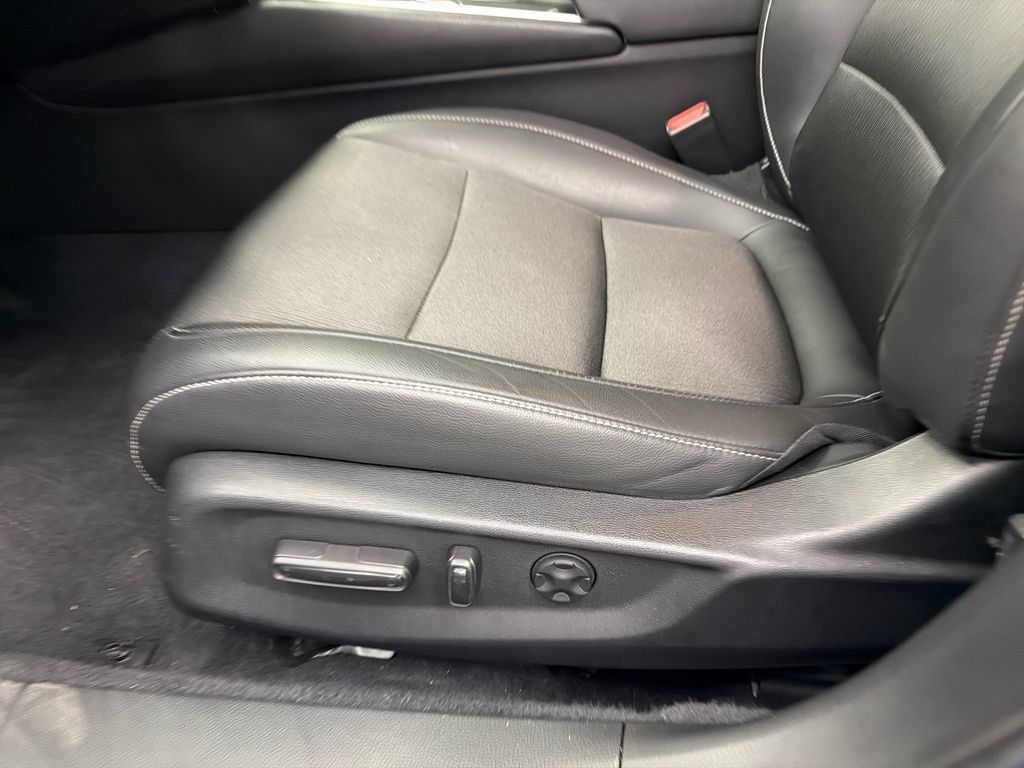 Used 2022 Honda Accord Sport image 10